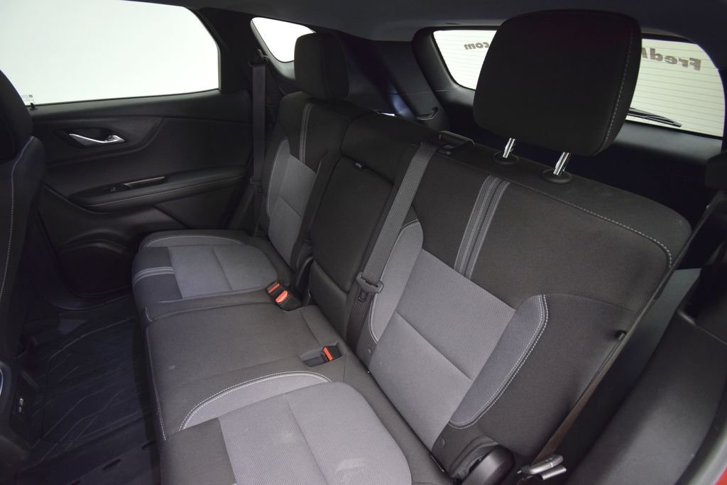 Used 2024 Radiant Red Tintcoat Chevrolet LT image 21