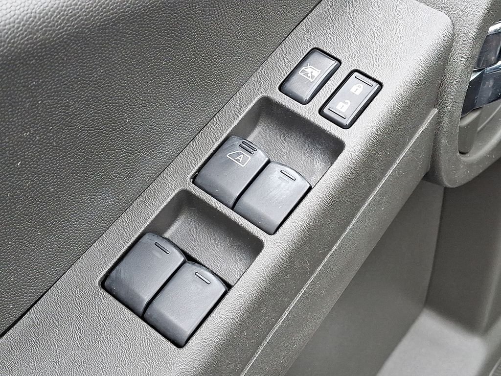 Used 2012 Silver Nissan PRO-4X image 14