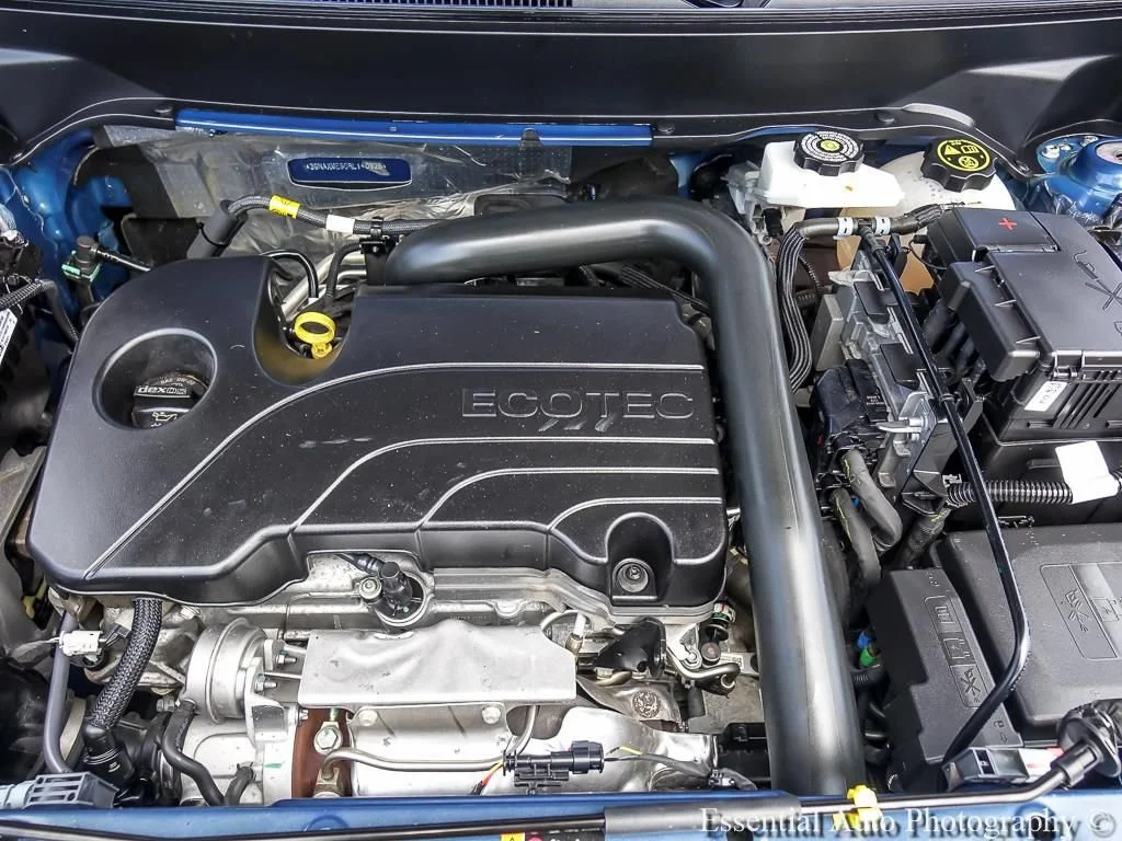 Used 2024 Lakeshore Blue Metallic Chevrolet RS image 27