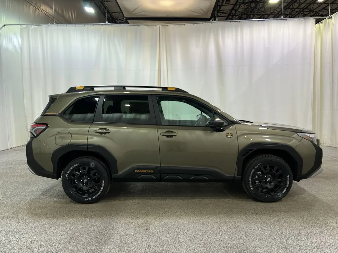 New 2026 Autumn Green Metallic Subaru Wilderness image 5