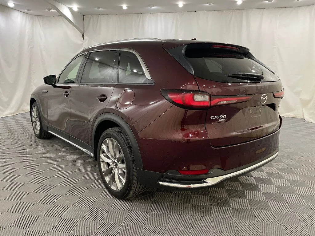 Used 2024 Artisan Red Premium Mazda 3.3 Turbo Premium image 10