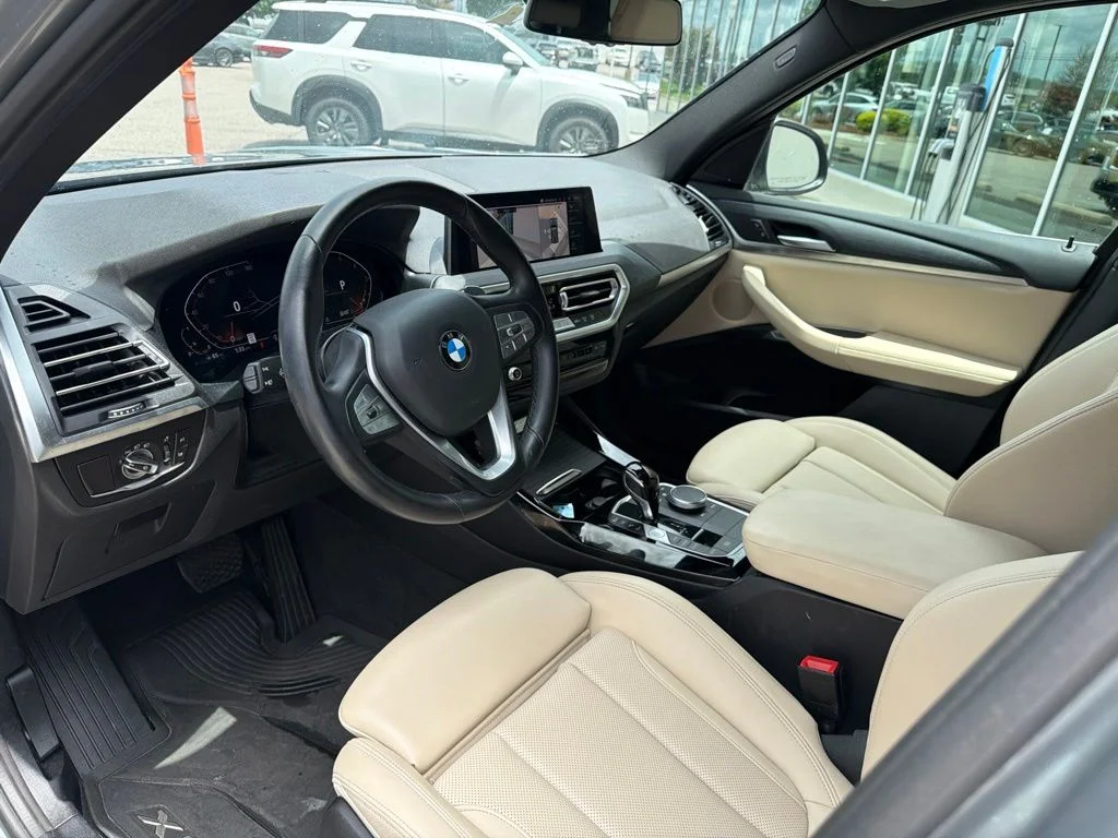 Used 2023 Skyscraper Grey Metallic BMW sDrive30i image 16