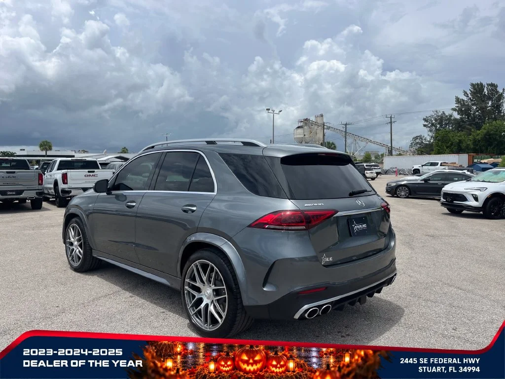 Used 2021 Gray Mercedes-Benz 4MATIC® image 5