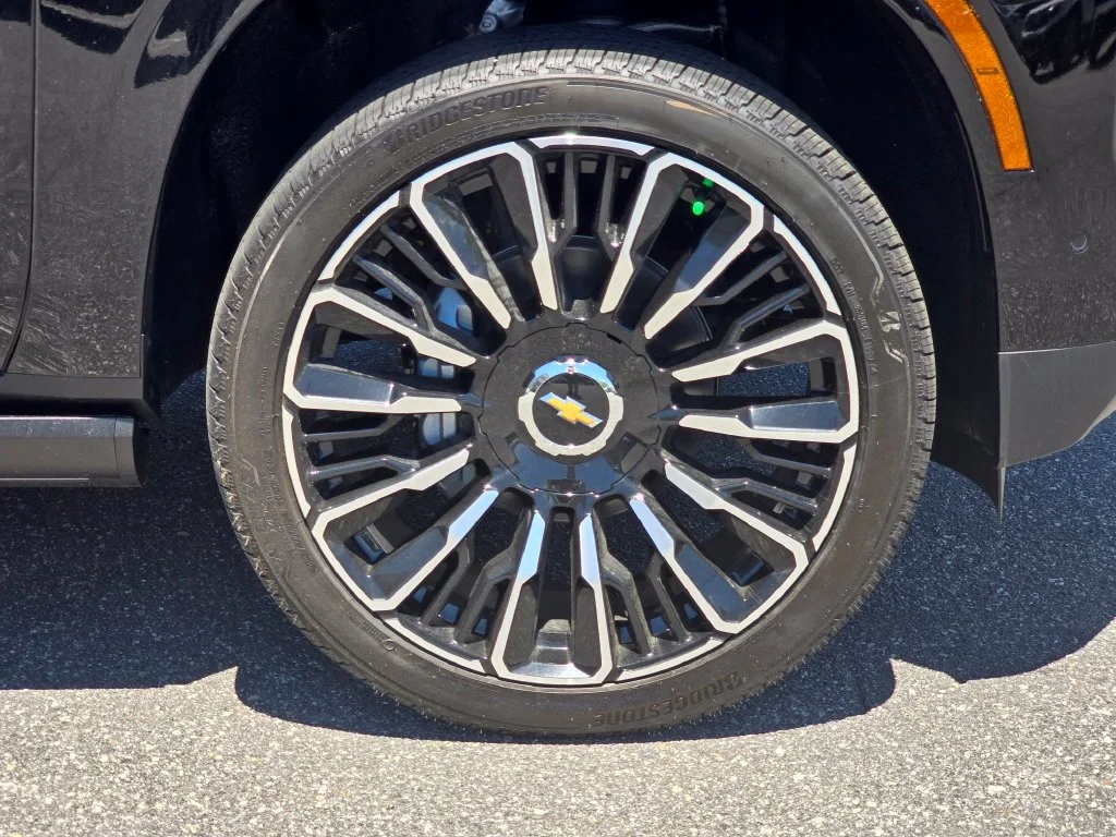 New 2026 Black Chevrolet High Country image 16