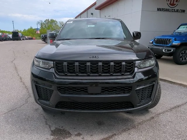 New 2026 Black Jeep Altitude image 4
