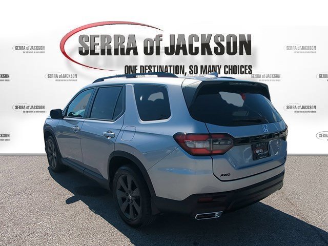Used 2025  Honda Sport image 7