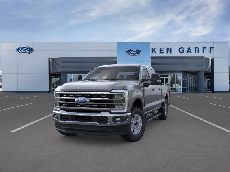New 2026 Carbonized Gray Metallic Ford XLT image 2