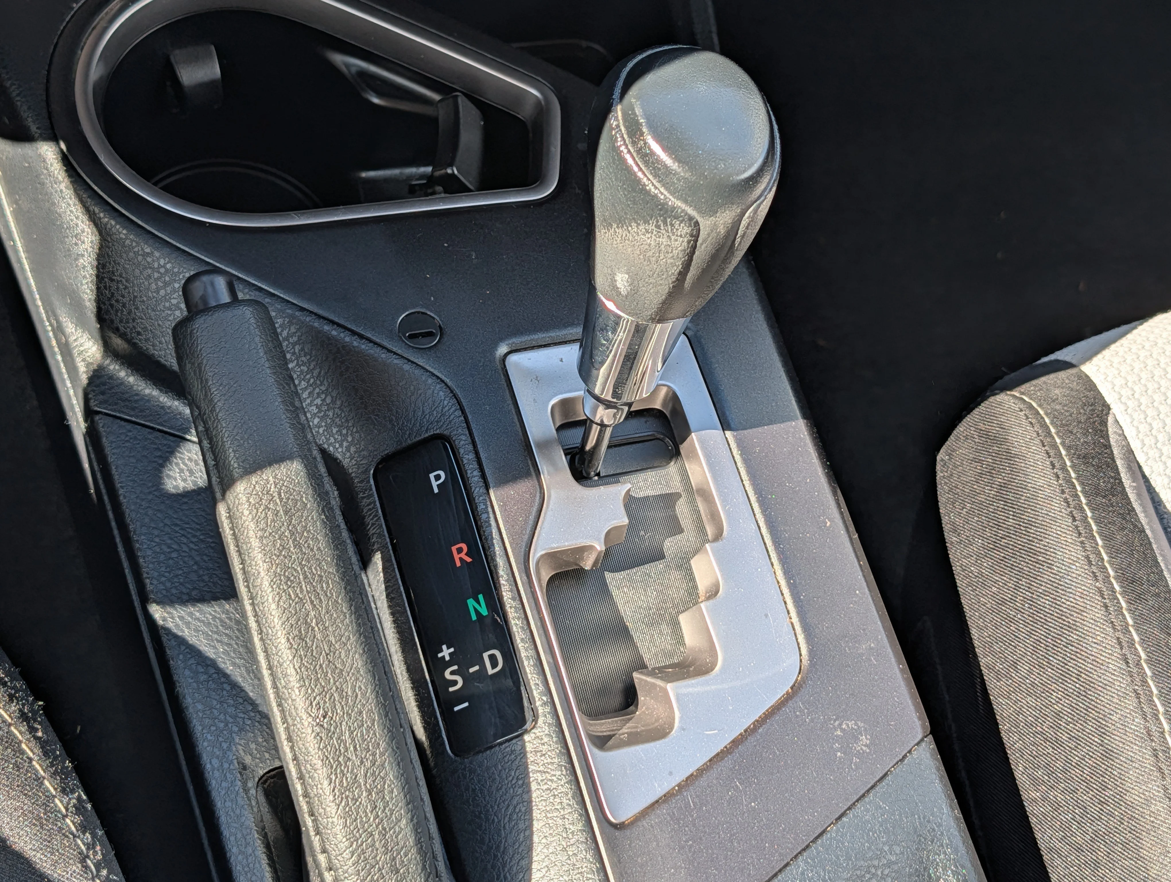 Used 2017 Magnetic Gray Metallic Toyota XLE image 24