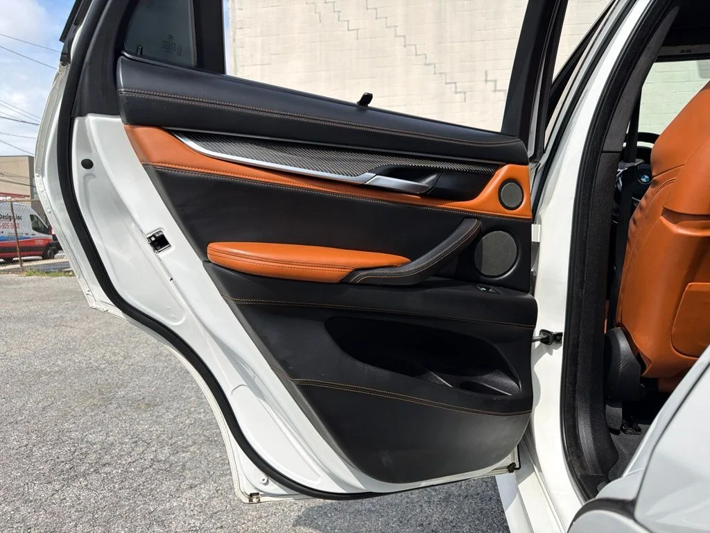 Used 2016 White BMW Base image 22