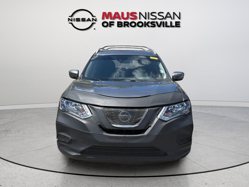 Used 2020 Gray Nissan SV image 3