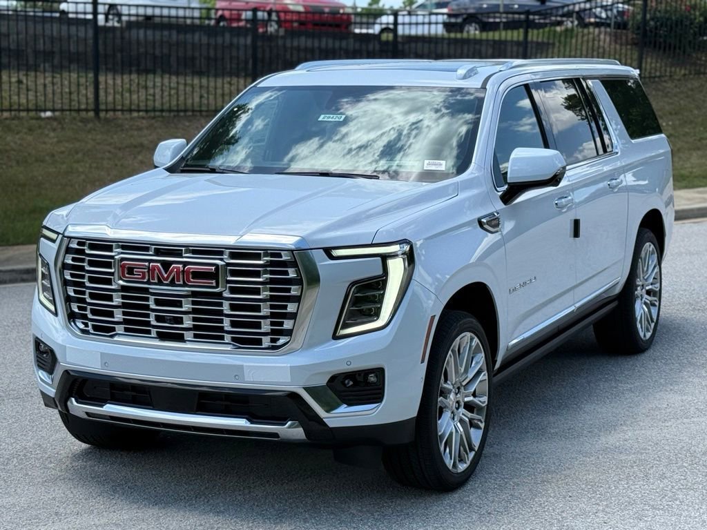 2026 GMC Yukon XL Denali - Photo 9
