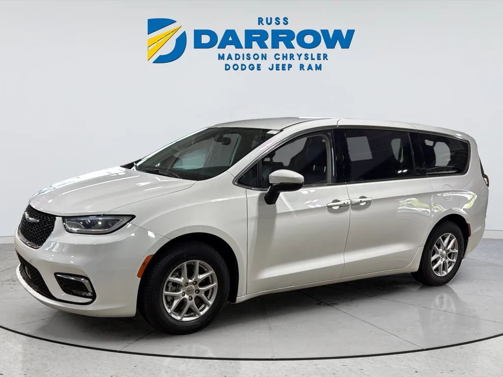 Used 2023 White Chrysler Touring L image 1