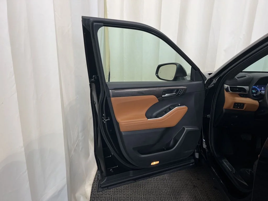 Used 2024 Black Toyota Platinum image 19