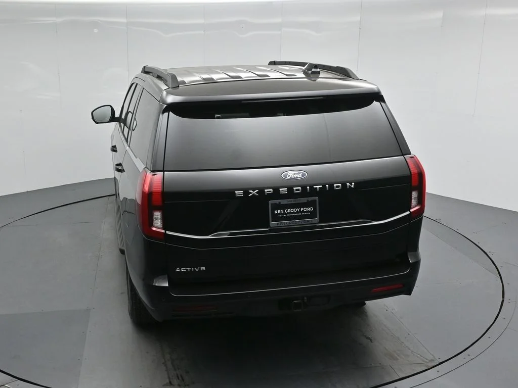 New 2026 Black Ford Active image 40