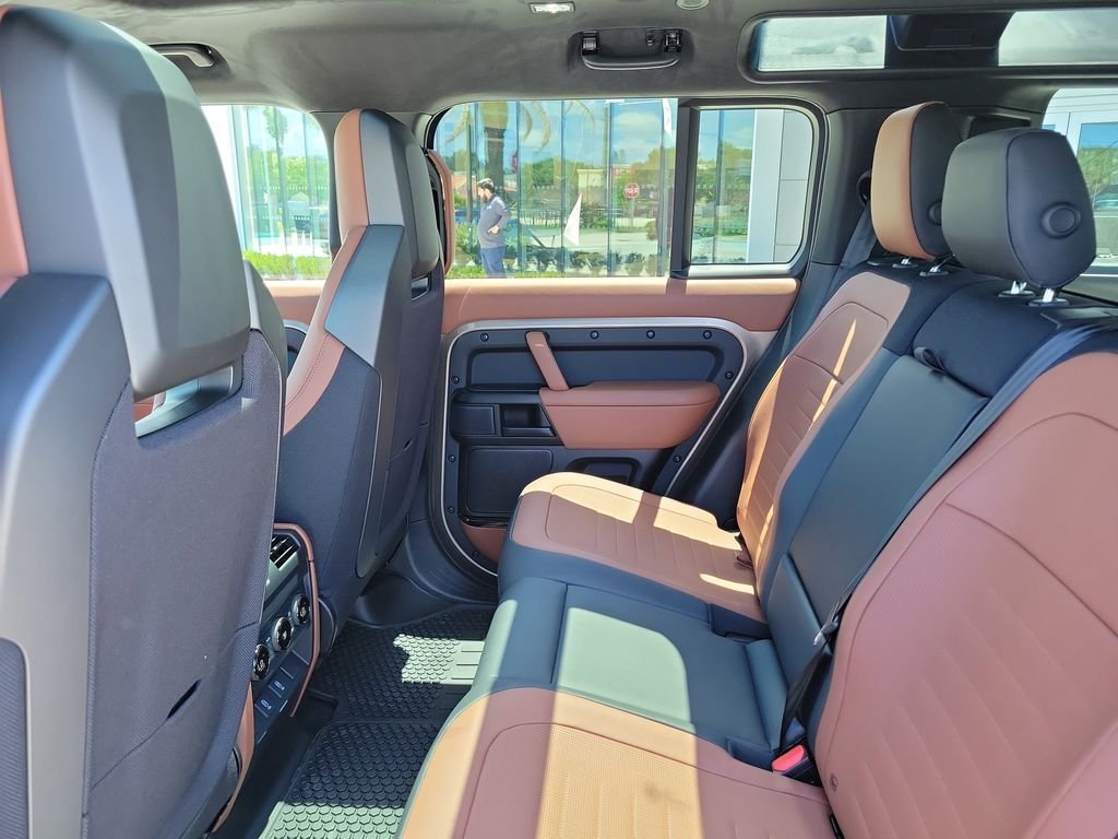 New 2026 Petra Copper LAND ROVER OCTA image 15