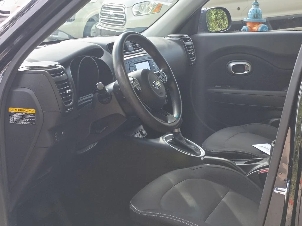 Used 2017 Shadow Black Kia Plus image 15