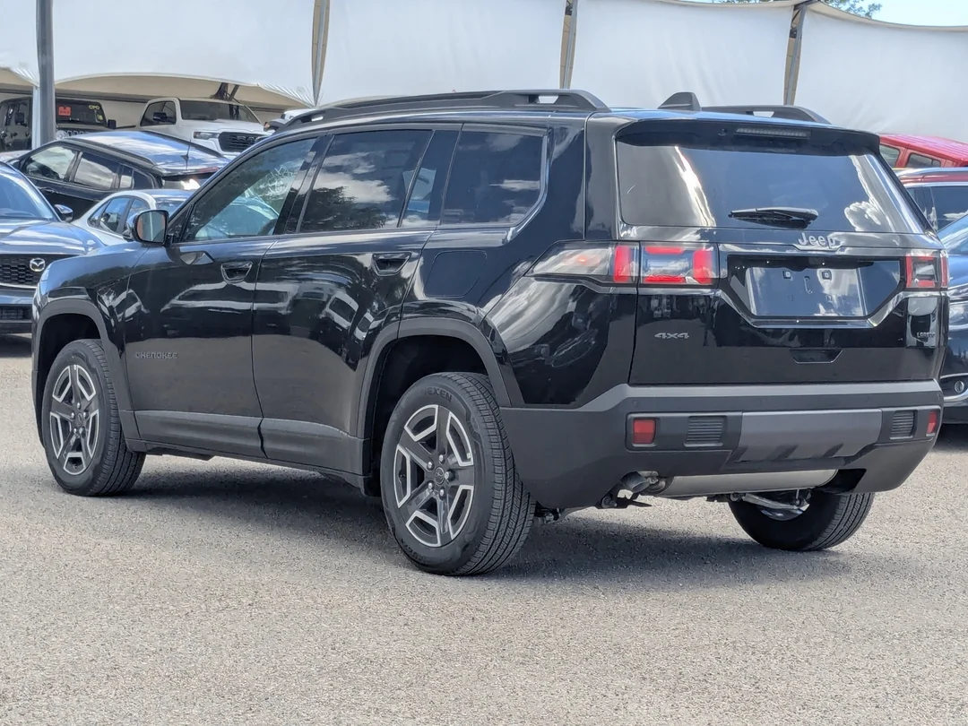 New 2026 Black Jeep Laredo - - 4x4 - 1.6L Turbo Hybrid - Adaptive Cruise - Blind Spot Detection & More! image 6