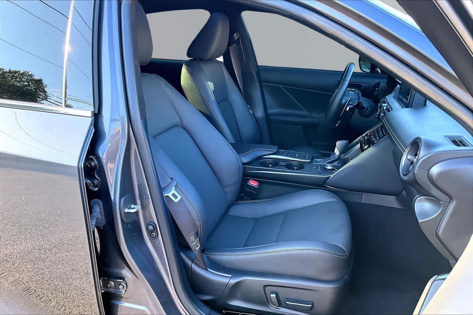 Used 2025 Cloudburst Gray Lexus F SPORT Design image 17