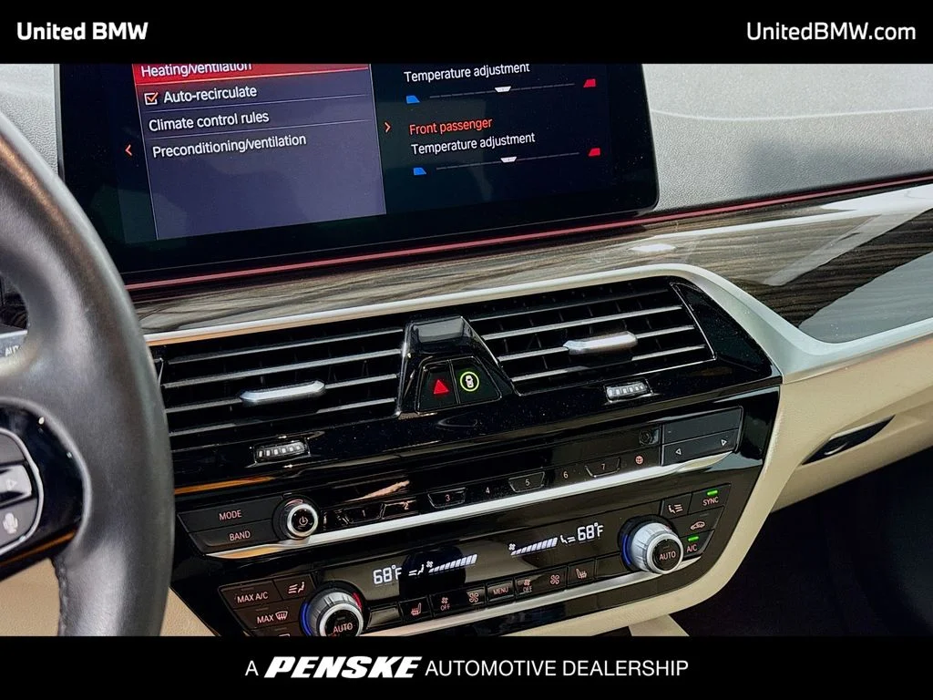 2022 BMW 5 Series 540i - Photo 11