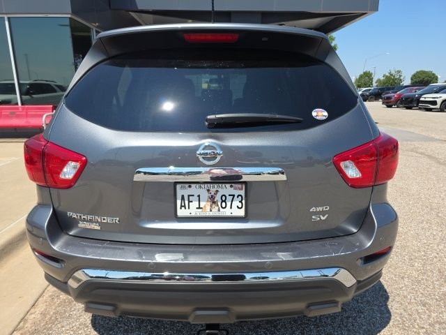 Used 2018 Gray Nissan SV image 4