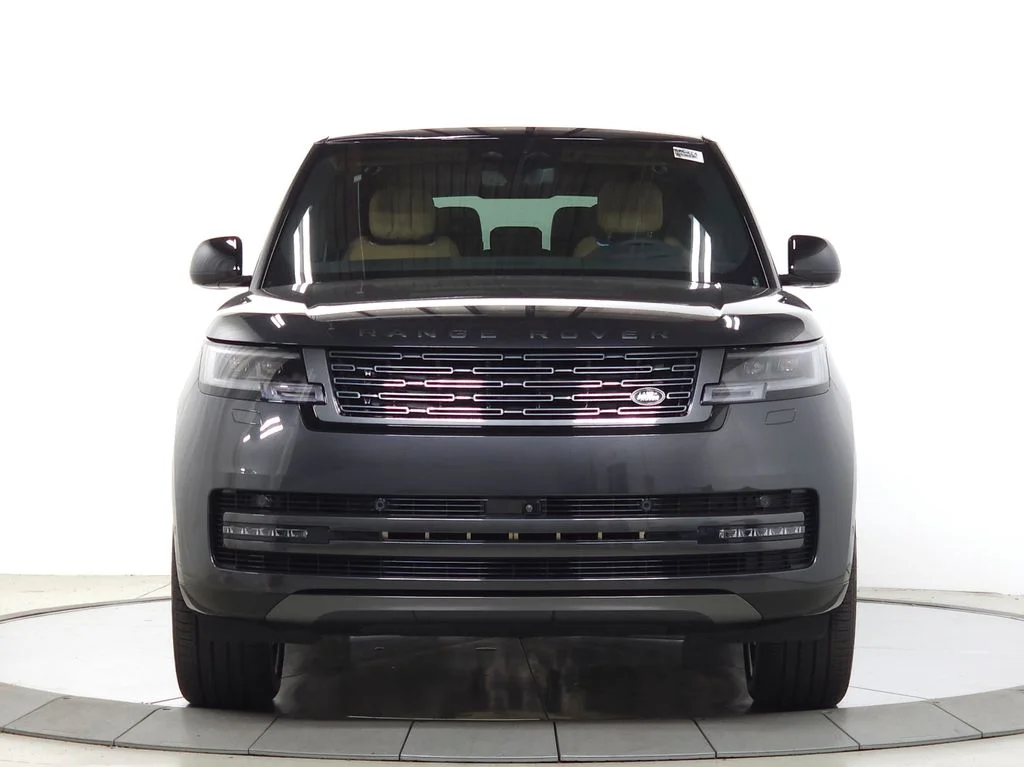 New 2026 Carpathian Grey Land Rover SE image 8