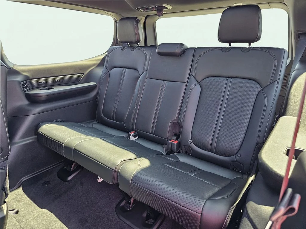 New 2026 High Gloss Black Exterior Paint Jeep Limited Reserve image 34