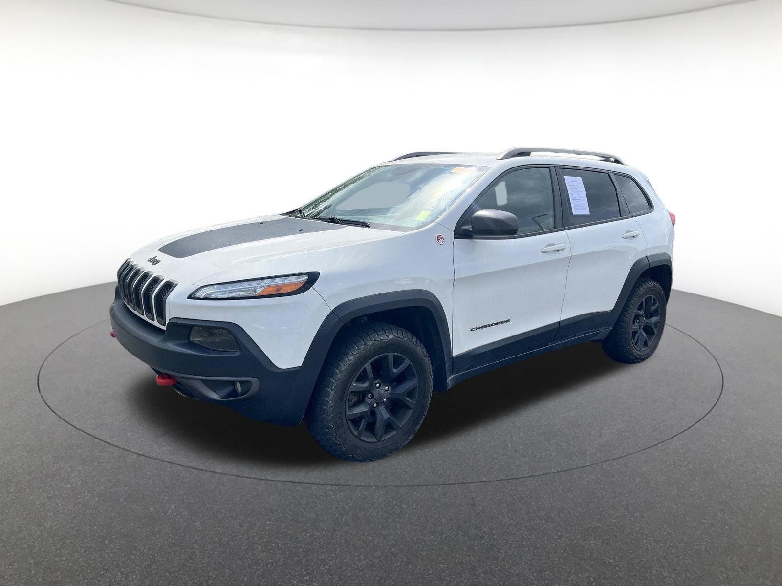 Used 2016 Bright White Clearcoat Jeep Trailhawk image 3