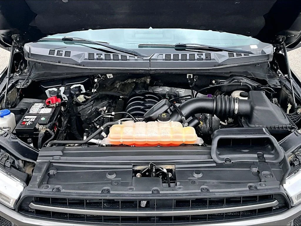 Used 2018 Black Ford XLT image 11