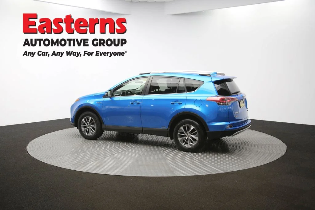 Used 2017 Blue Toyota XLE image 61