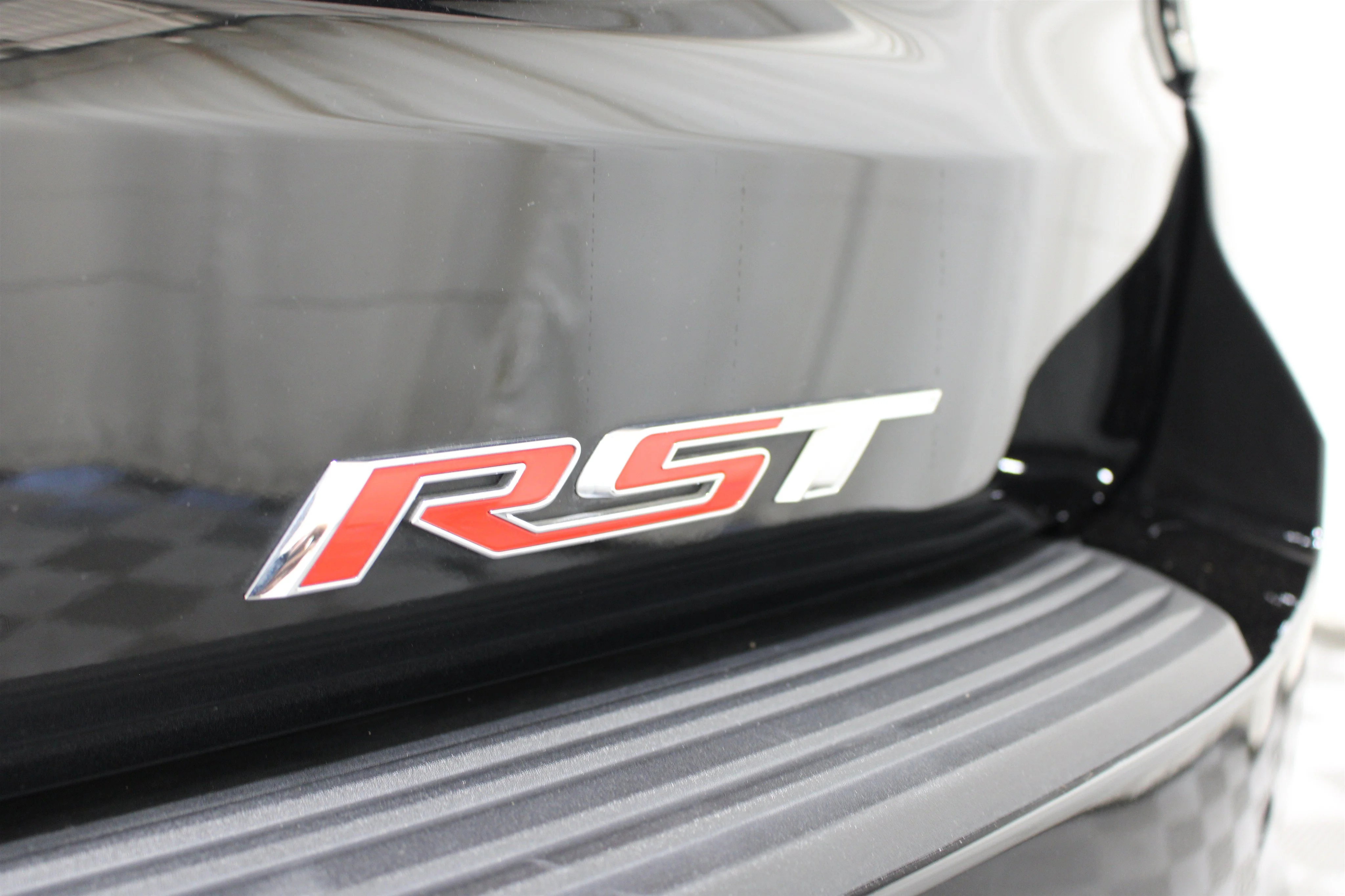2025 Chevrolet Tahoe RST - Photo 21