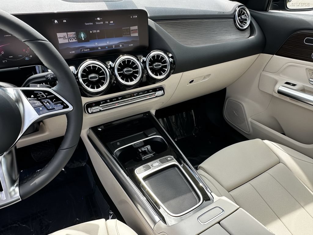 New 2026 Mountain Grey Metallic Mercedes-Benz GLA 250 image 68
