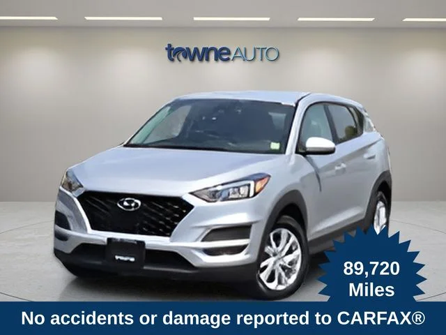 Used 2020 Silver Hyundai SE image 1