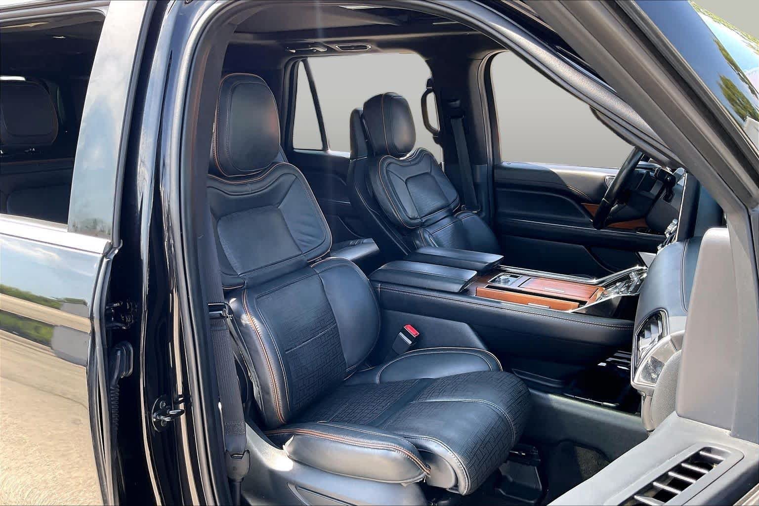 Used 2022 Infinite Black Lincoln Black Label image 9