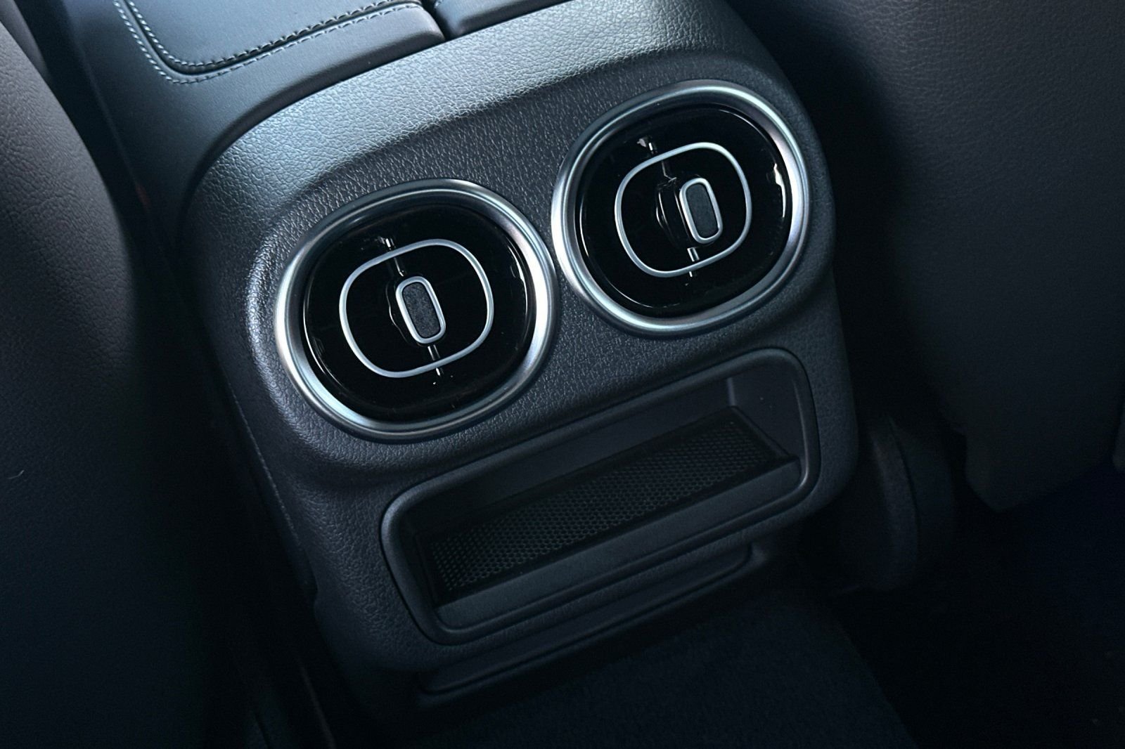 2025 Mercedes-Benz GLC AMG GLC63 S - Photo 24