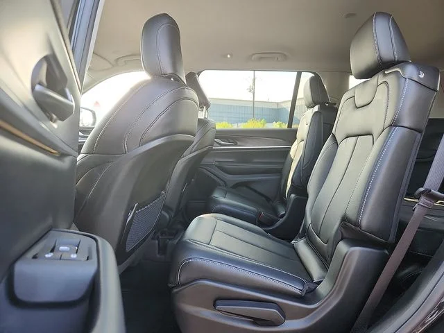 2023 Jeep Grand Cherokee L Limited - Photo 10