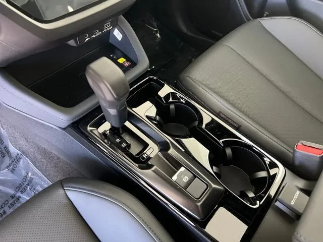 New 2026 CRYSTAL WHITE PEARL Subaru Limited Hybrid image 26