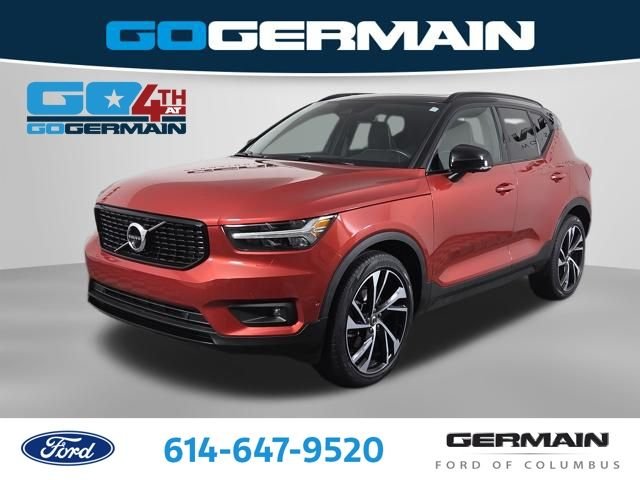 2021 Volvo XC40 T5 R-Design AWD's photo