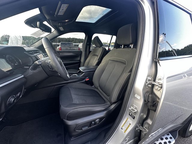2024 Jeep Grand Cherokee Laredo X