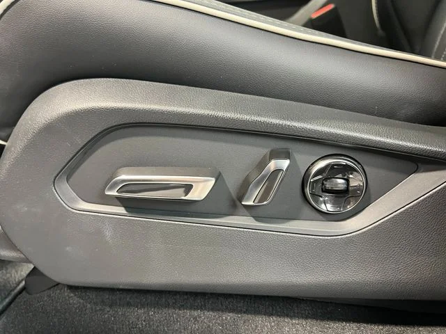 New 2026 Platinum White Pearl Acura Advance Package image 15