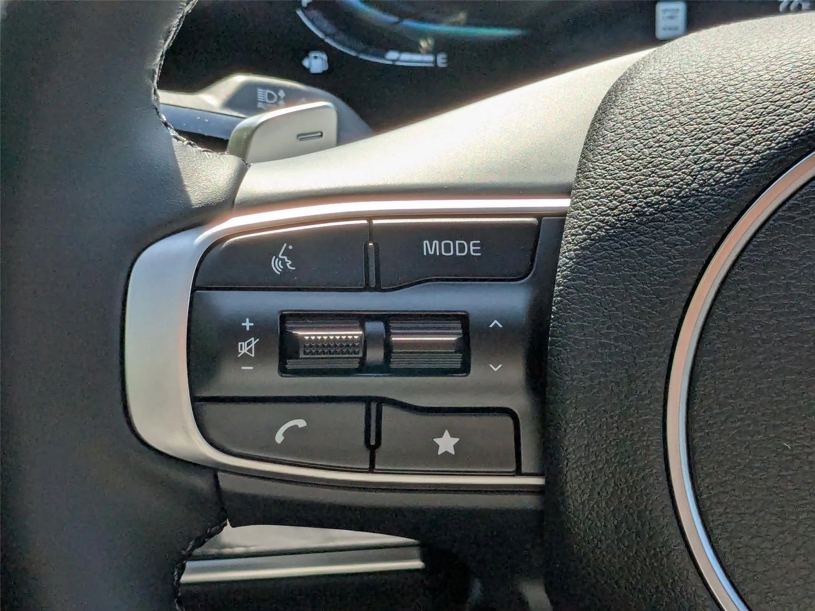 2025 Kia Sportage X-Line - Photo 18