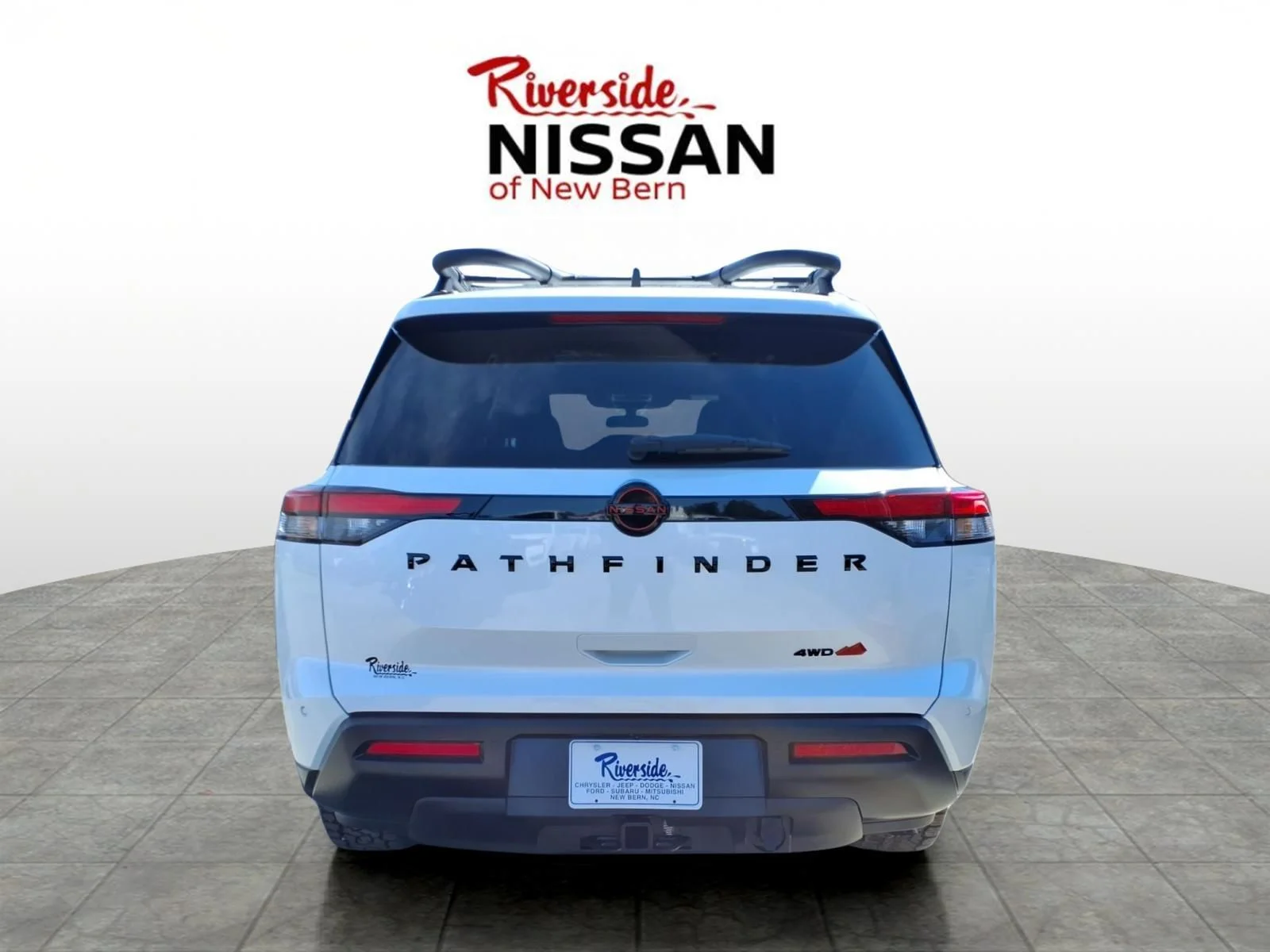 New 2026 Everest White Pearl TriCoat Nissan Rock Creek® image 2