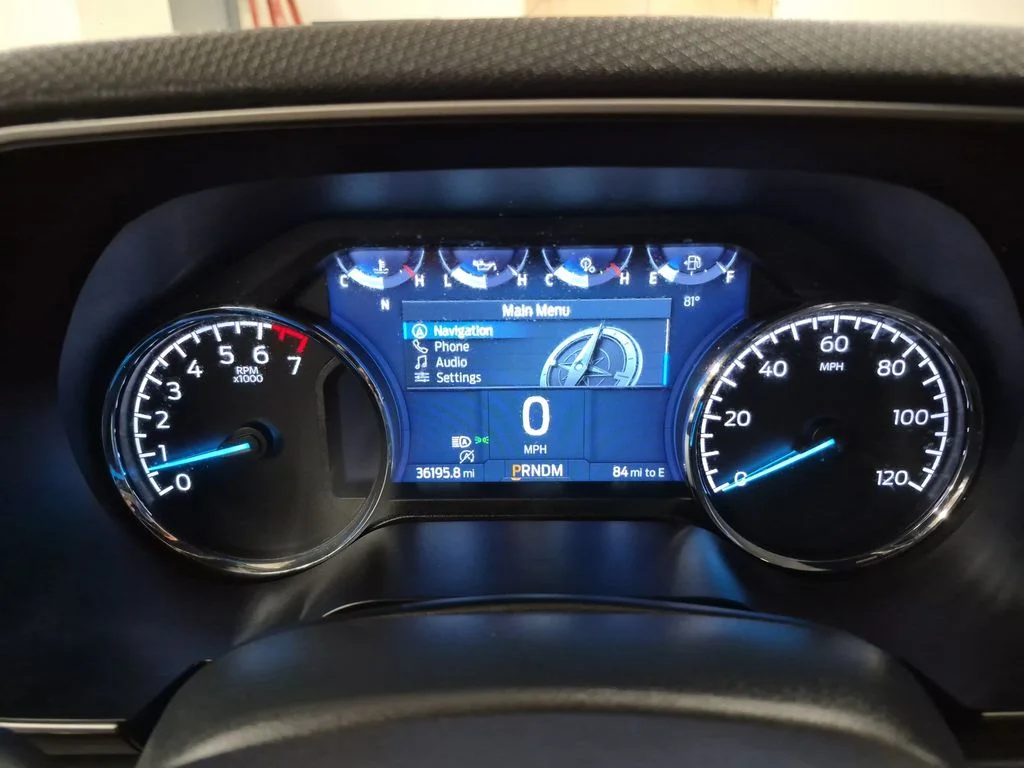 Certified Used 2023 Avalanche Ford XLT image 26