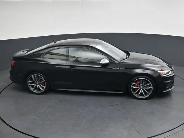 Used 2018 Black Audi 3.0T Premium Plus image 24