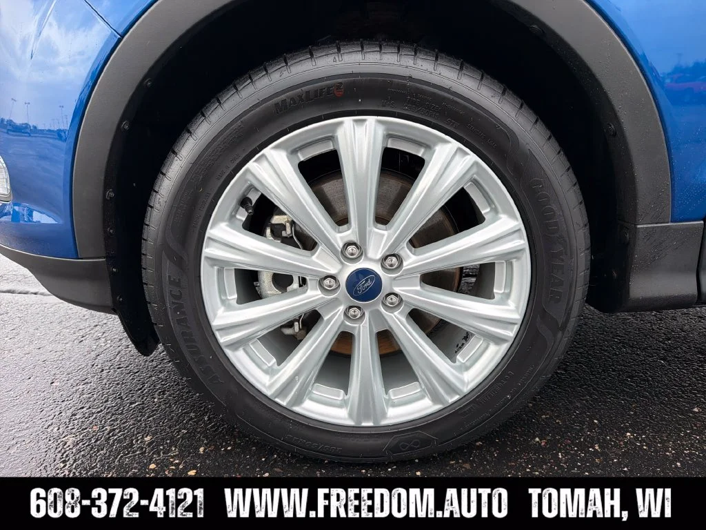 Used 2019 Lightning Blue Metallic Ford SEL image 26