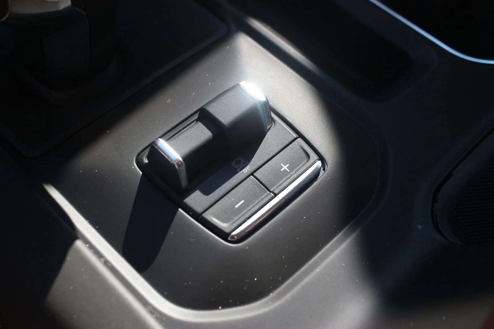 Used 2024 Onyx Black GMC Denali Ultimate image 25