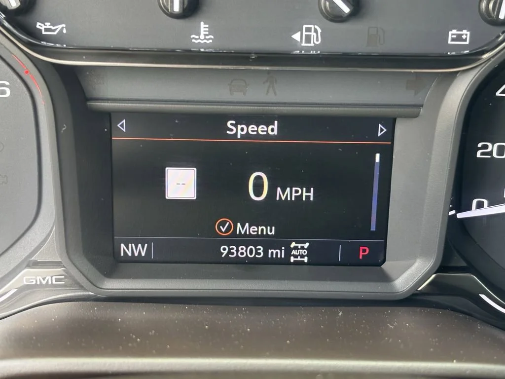 Used 2019 RED QUARTZ TINTCOAT GMC SLT image 30