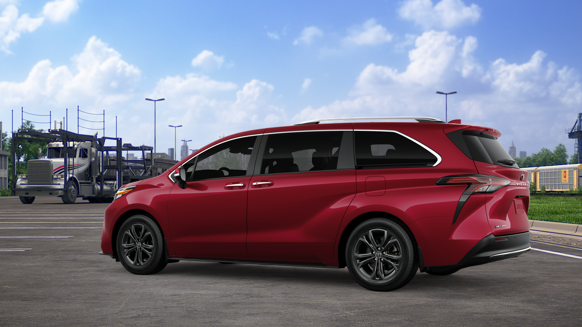 New 2026 Ruby Flare Pearl Toyota Platinum image 5