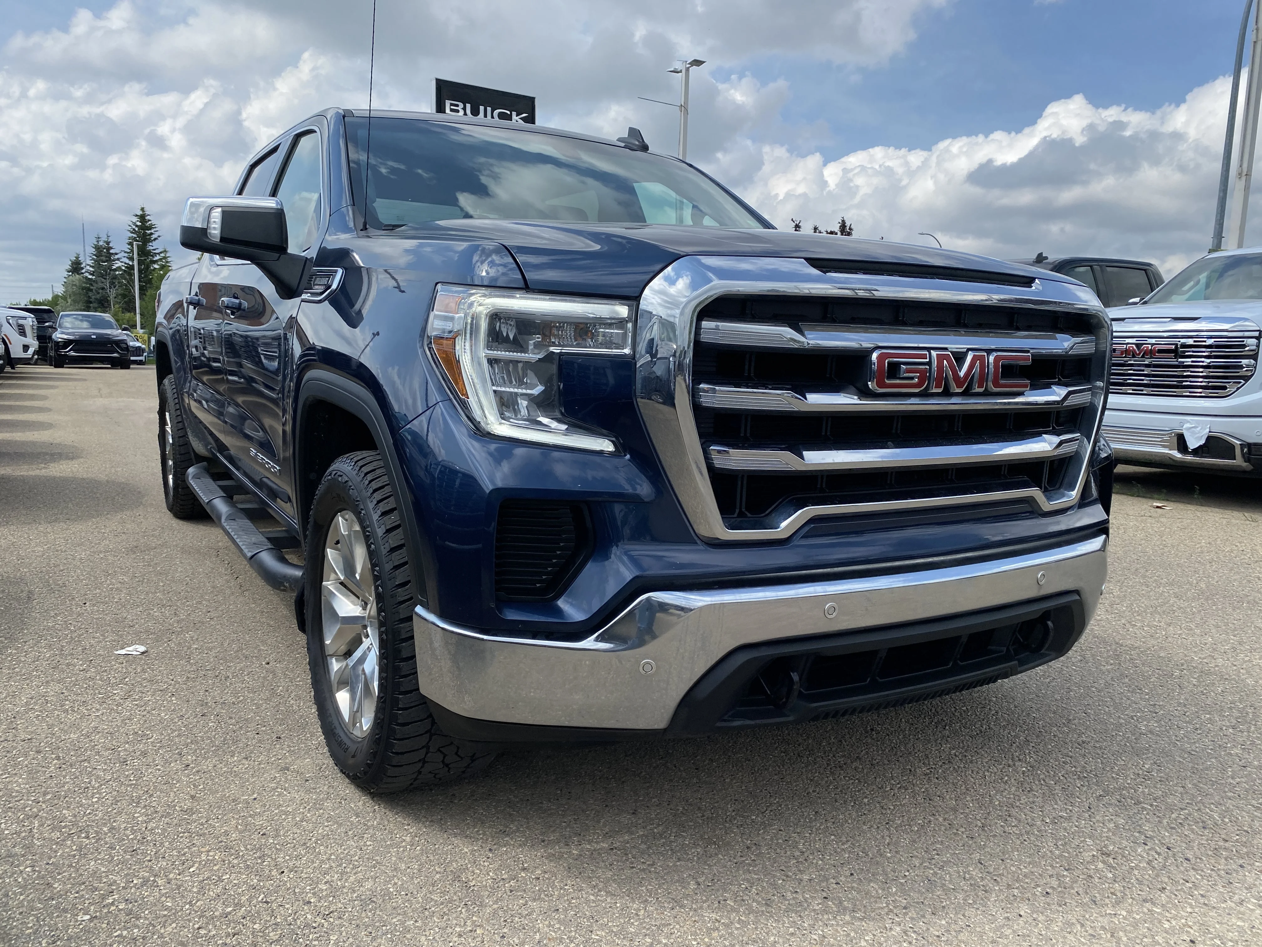 Used 2022 Blue GMC Crew Cab SLE image 6