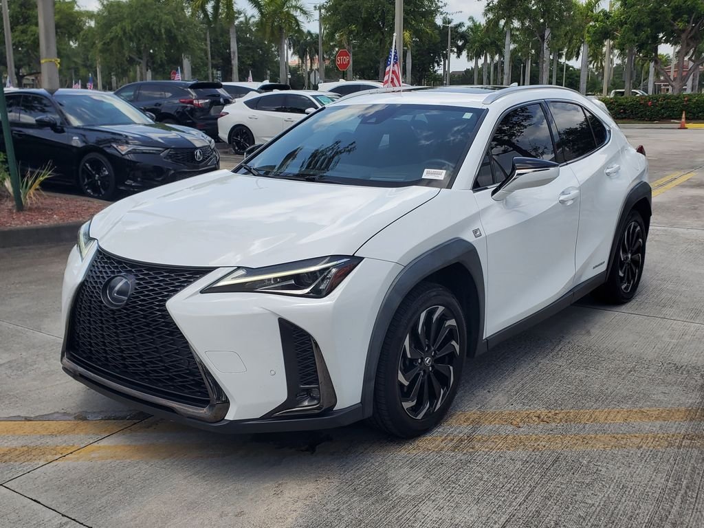 Used 2020 White Lexus 250h F SPORT image 3