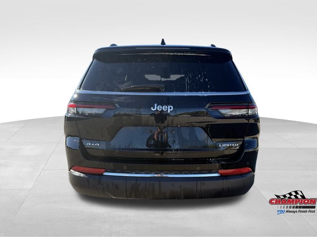 2024 Jeep Grand Cherokee Limited photo 3
